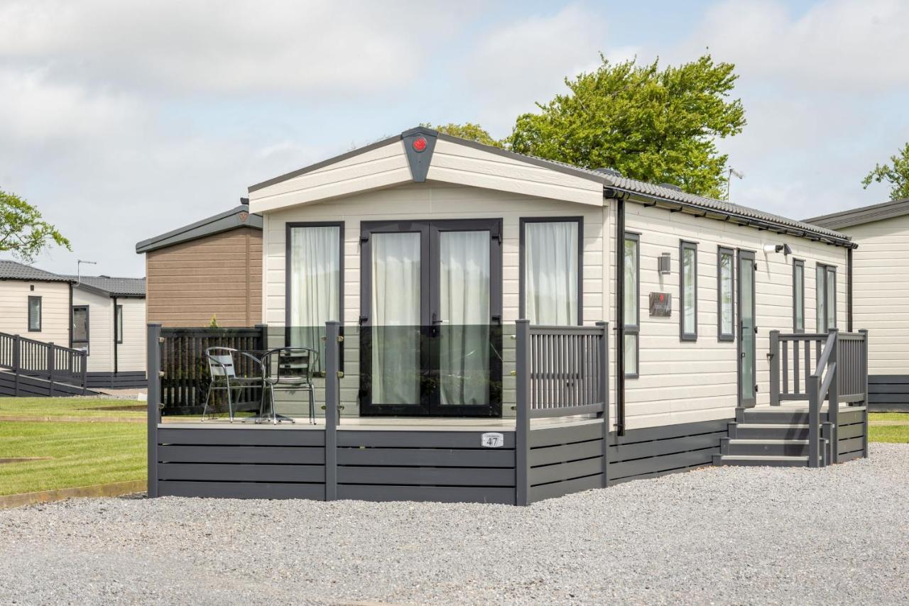 The Caledonia Lodge Near St Andrews Exterior photo